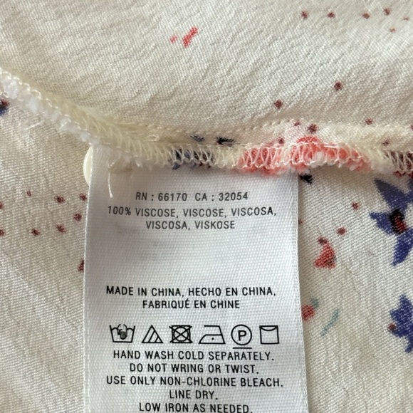 ANTHROPOLOGIE Meadow Rue wrap top, colorful, contrast sleeves, size 8 - Picture 7 of 9